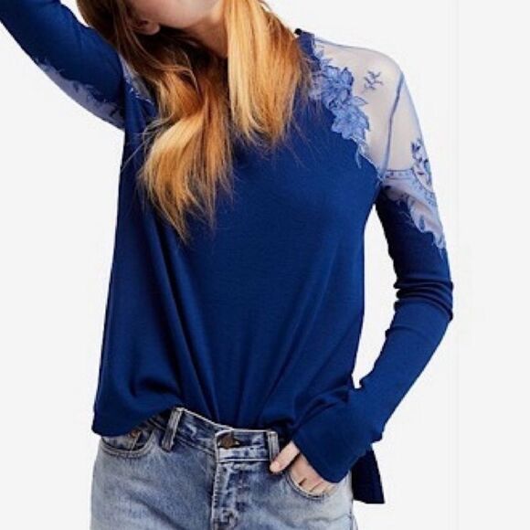 Free People Daniella Tee Top in Blue size M - Picture 1 of 7